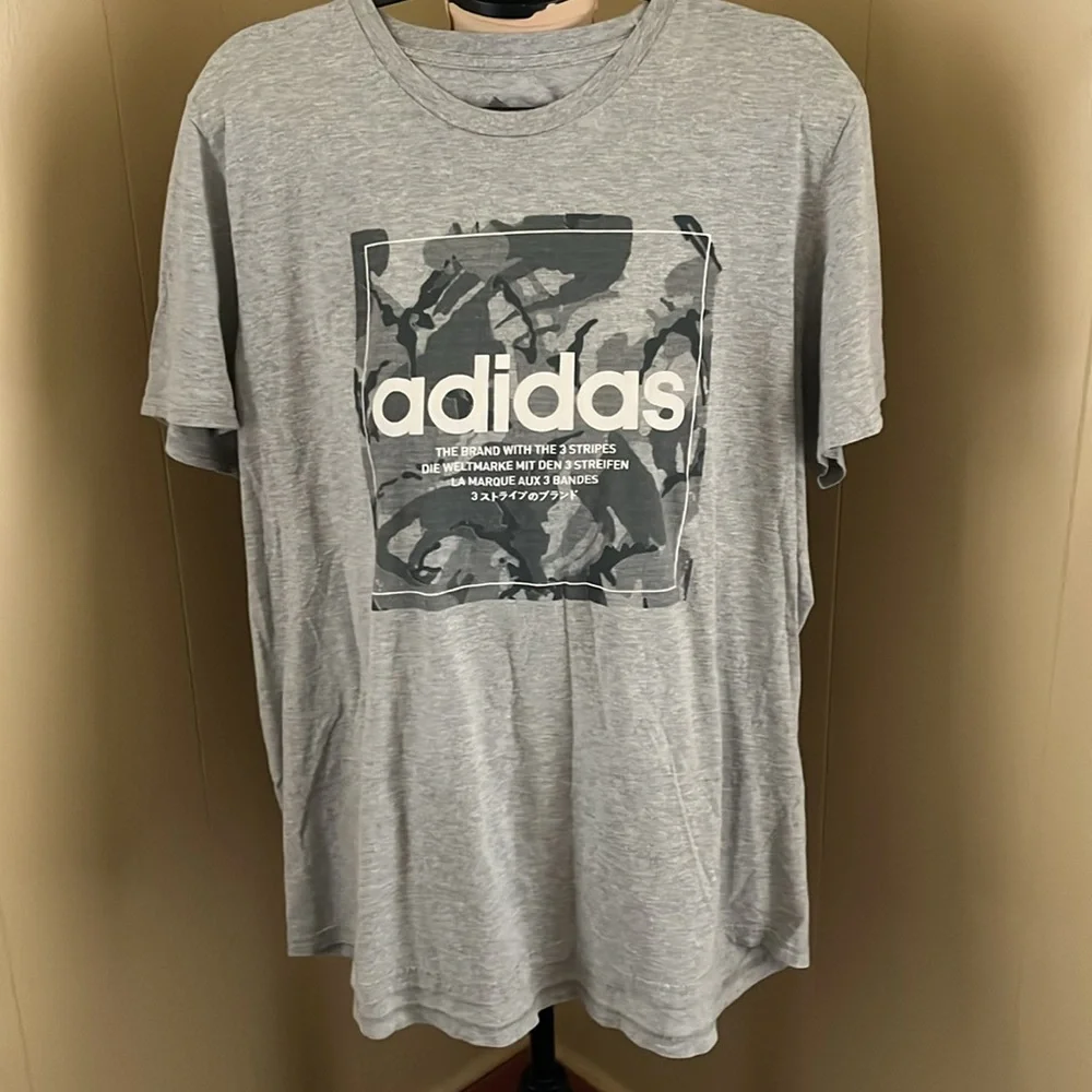 Adidas Gray Amplifier Tee SS Size 2XL Athletic Loungewear Camo Sustainable